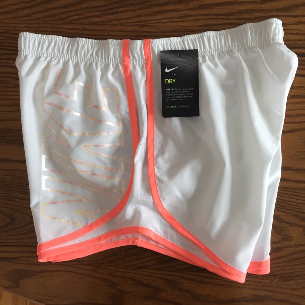 Nike Metallic Logo Tempo Running Shorts - Picture 5 of 8